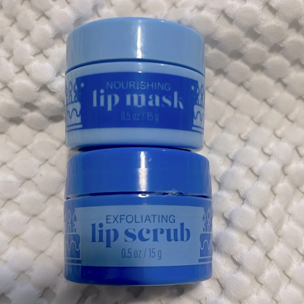 NIP- Bath & Body Works. Birthday Frosting Lip Mask  & Lip Scrub